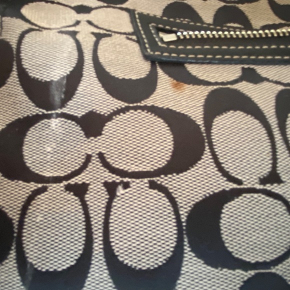 Coach Hampton Shoulder Bag - Picture 8 of 8